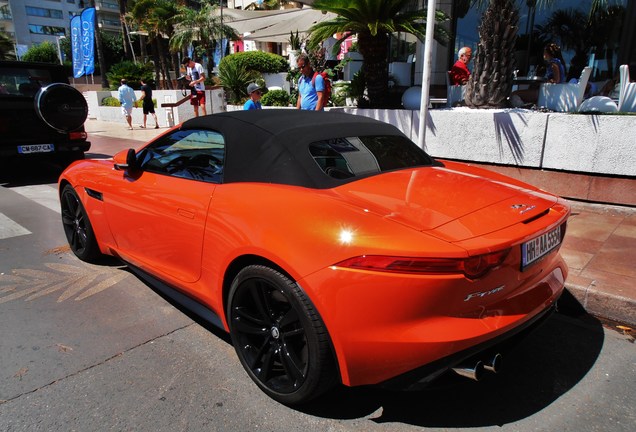 Jaguar F-TYPE S V8 Convertible