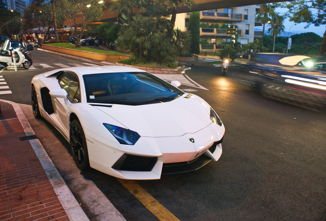 Lamborghini Aventador LP700-4