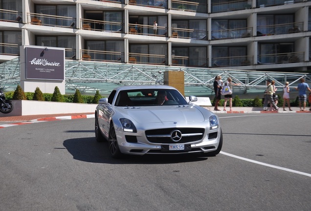 Mercedes-Benz SLS AMG