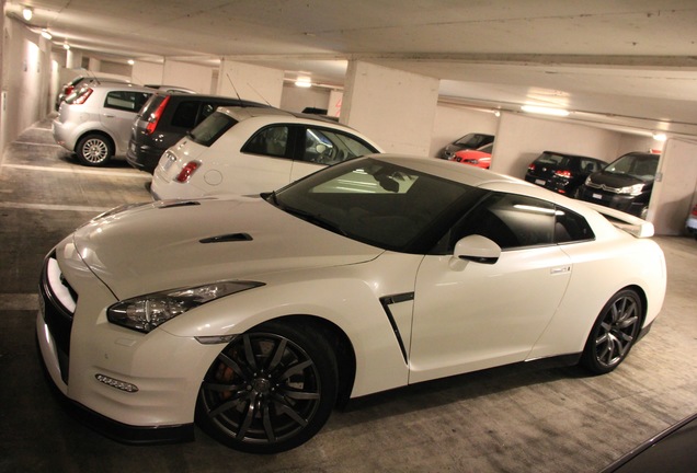 Nissan GT-R 2011