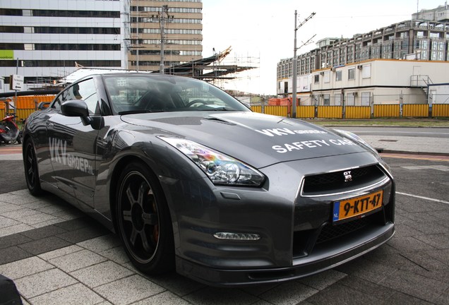 Nissan GT-R 2013