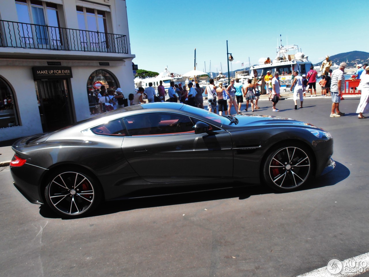 Aston Martin Vanquish 2013