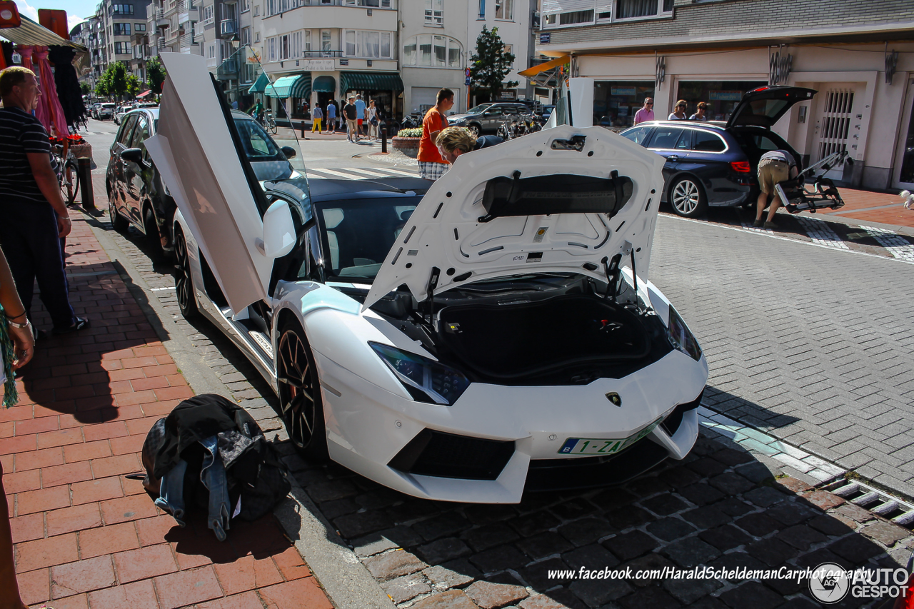 Lamborghini Aventador LP700-4 Roadster