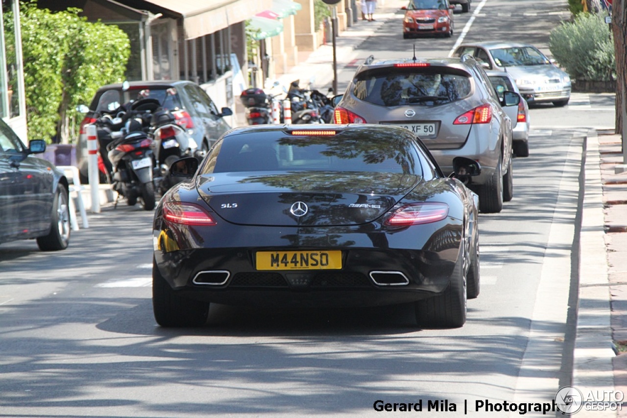 Mercedes-Benz SLS AMG