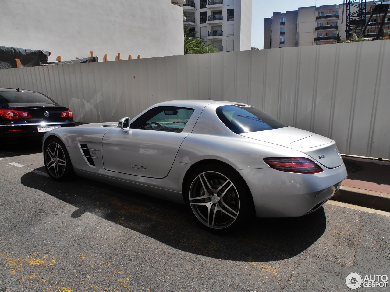 Mercedes-Benz SLS AMG