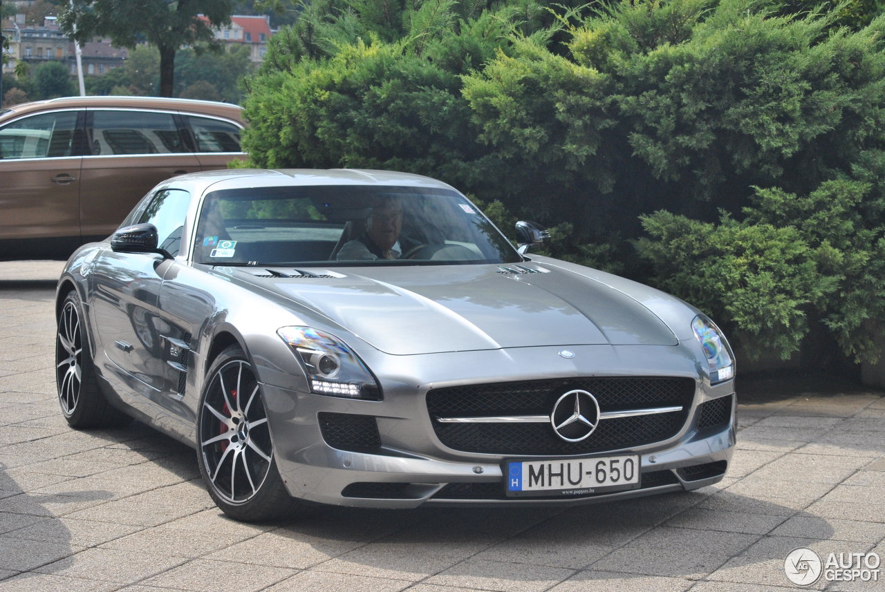 Mercedes-Benz SLS AMG GT