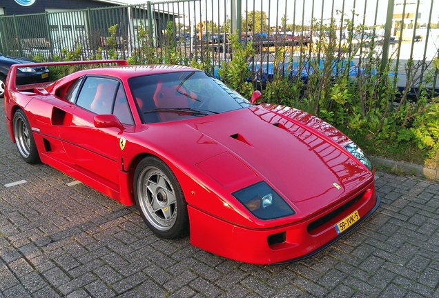 Ferrari F40