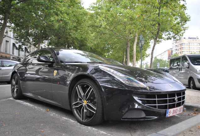 Ferrari FF