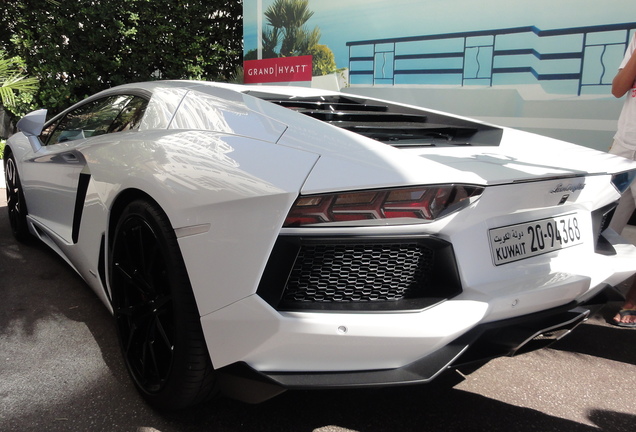 Lamborghini Aventador LP700-4