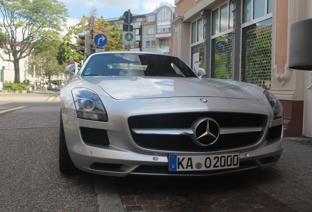 Mercedes-Benz SLS AMG Roadster