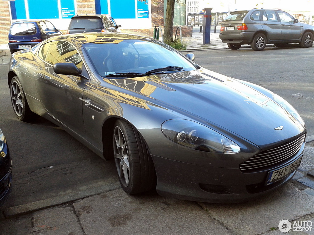 Aston Martin DB9