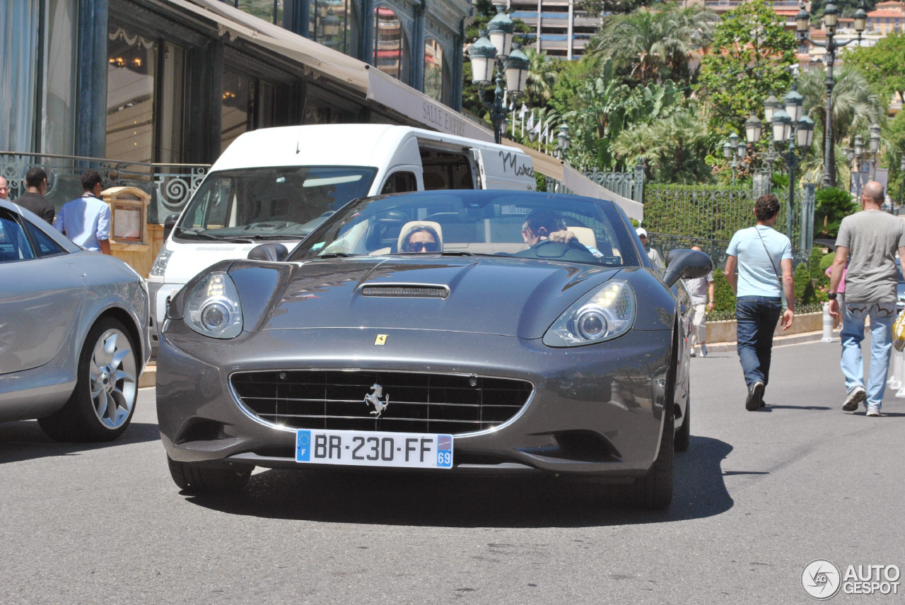 Ferrari California