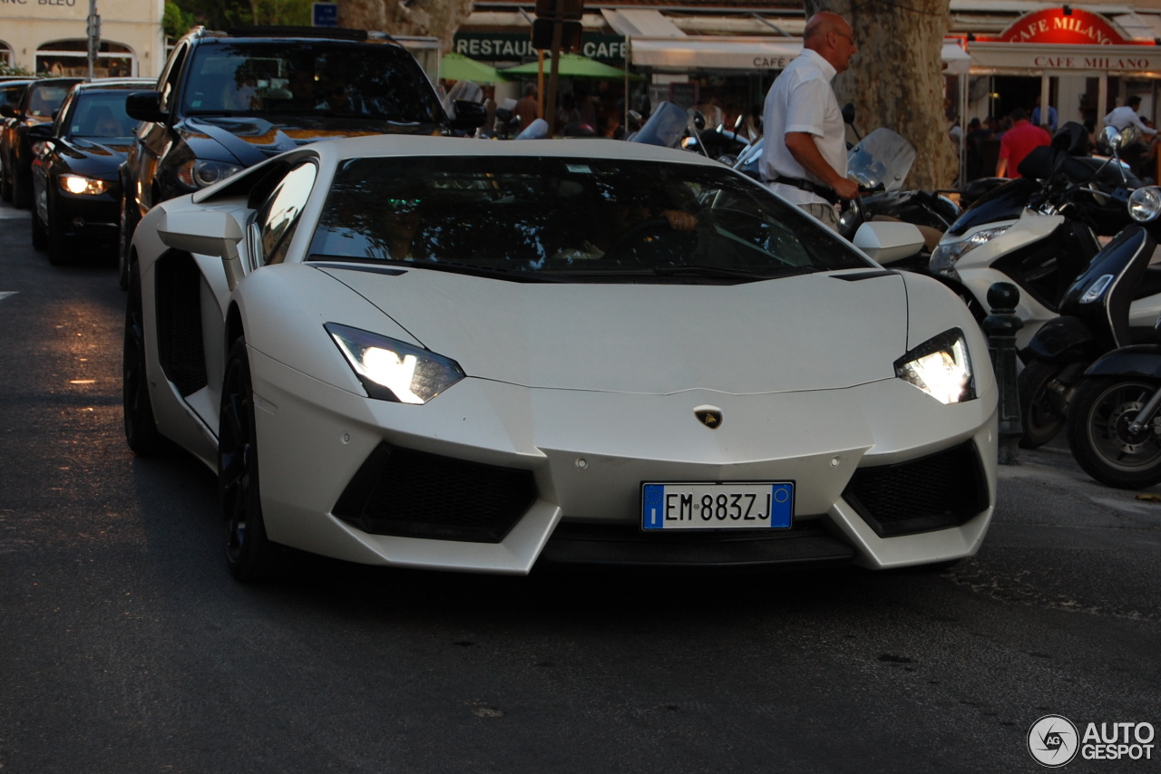 Lamborghini Aventador LP700-4