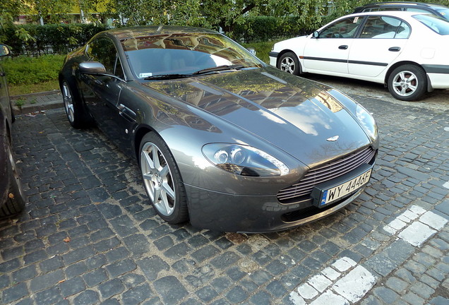 Aston Martin V8 Vantage