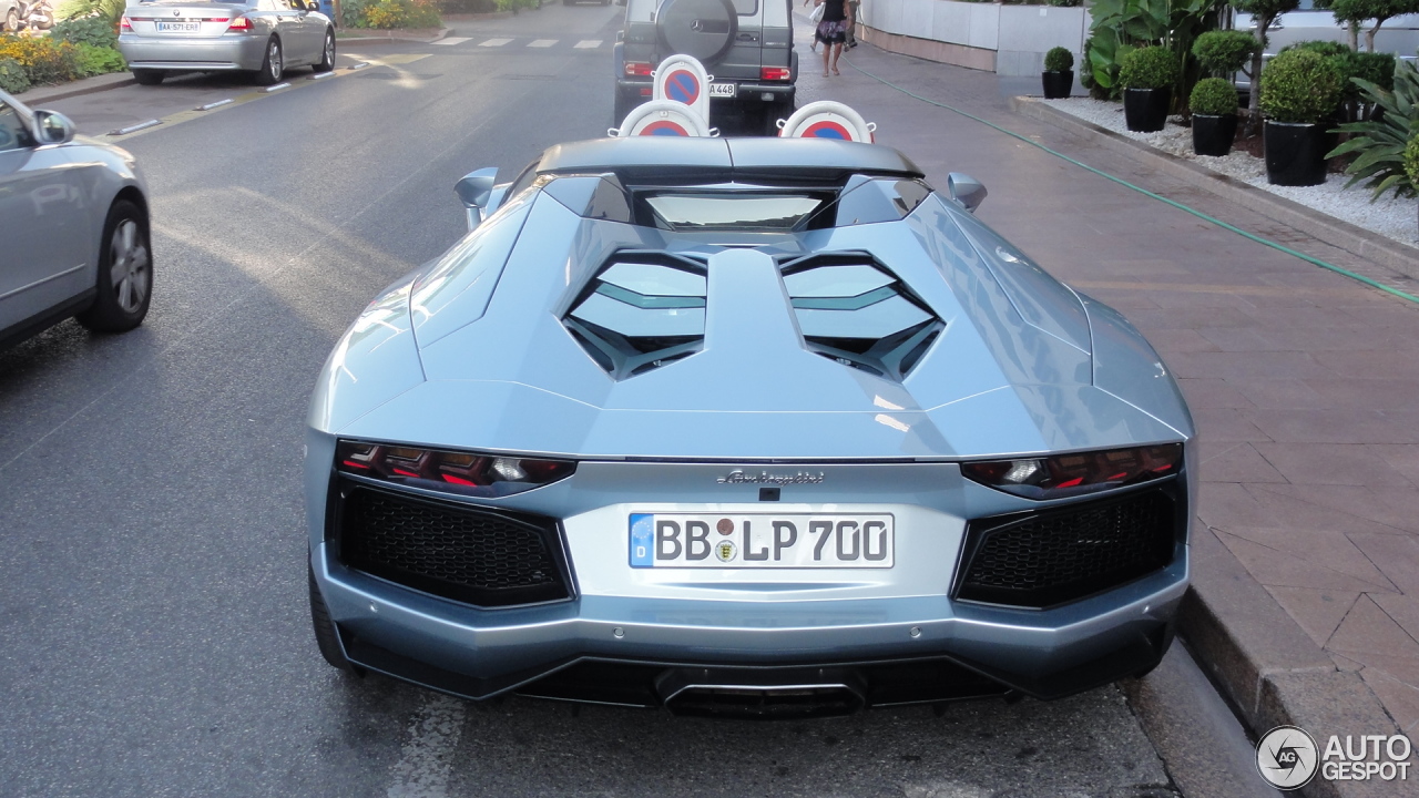 Lamborghini Aventador LP700-4 Roadster