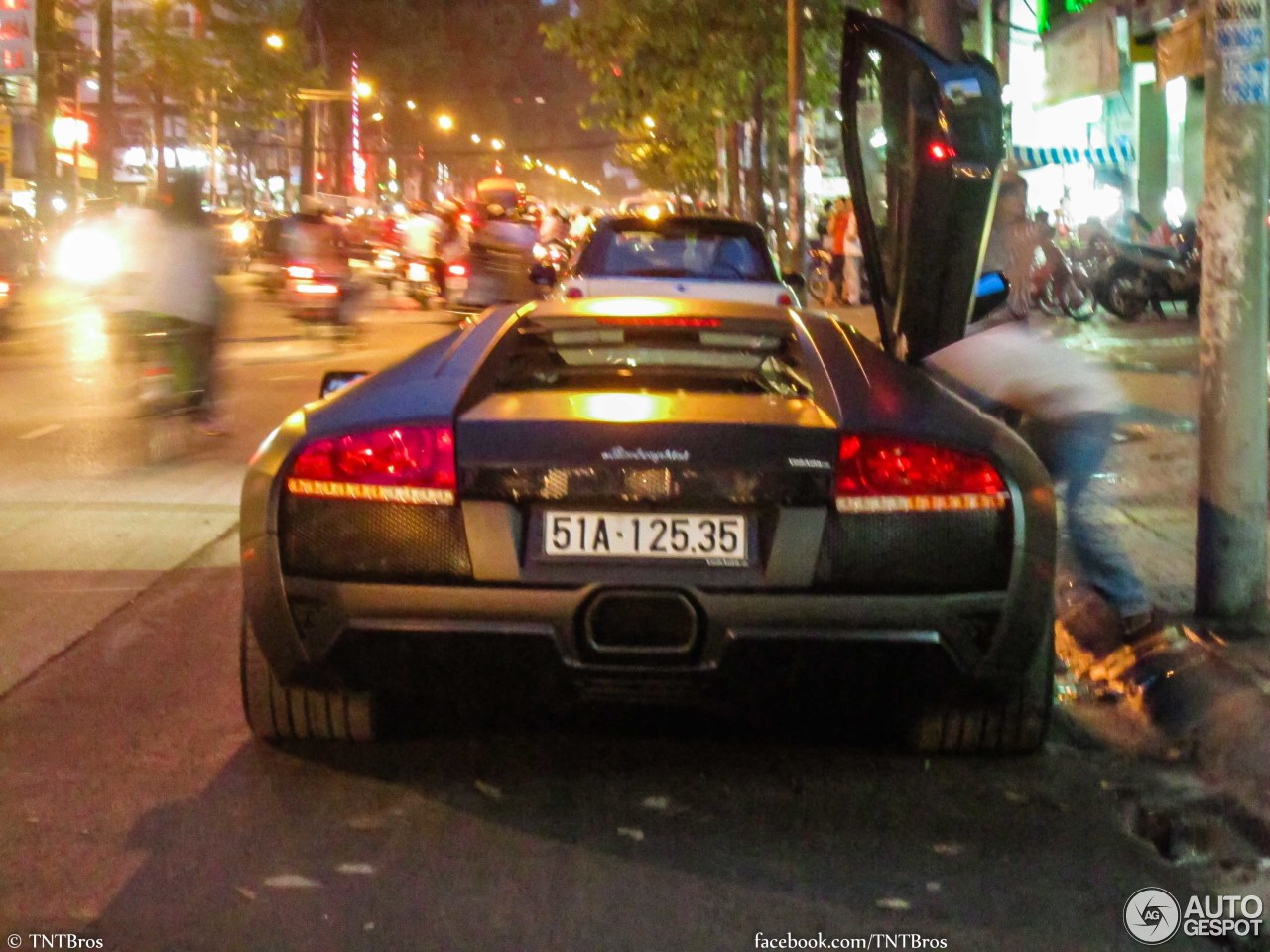 Lamborghini Murciélago LP640