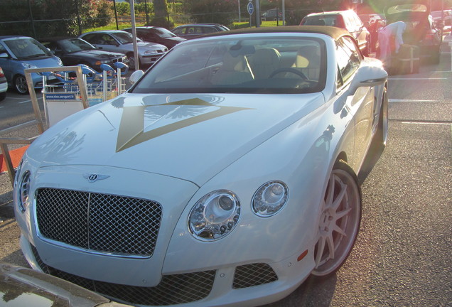 Bentley Continental GTC 2012