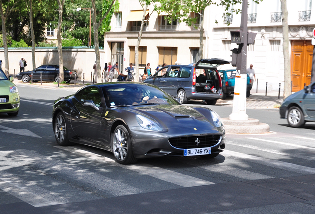 Ferrari California