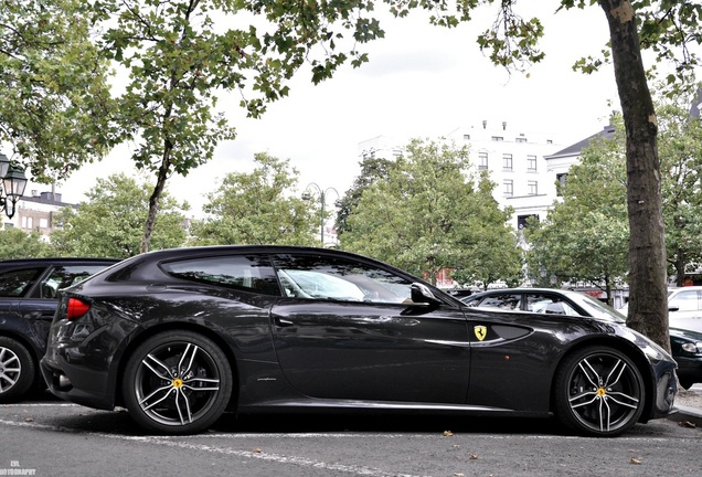 Ferrari FF