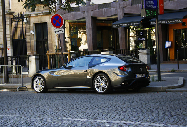 Ferrari FF