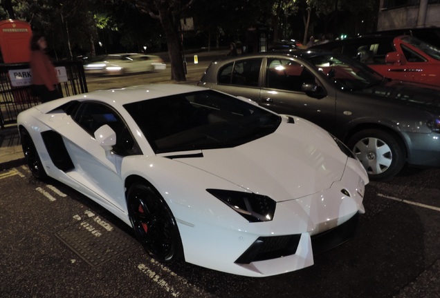 Lamborghini Aventador LP700-4