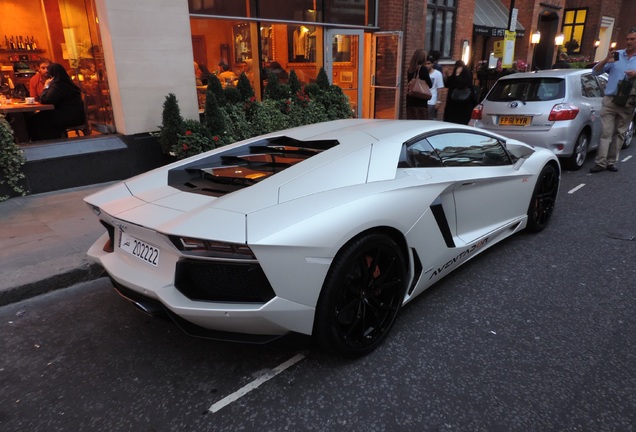 Lamborghini Aventador LP700-4