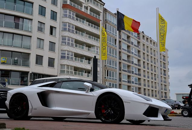 Lamborghini Aventador LP700-4 Roadster