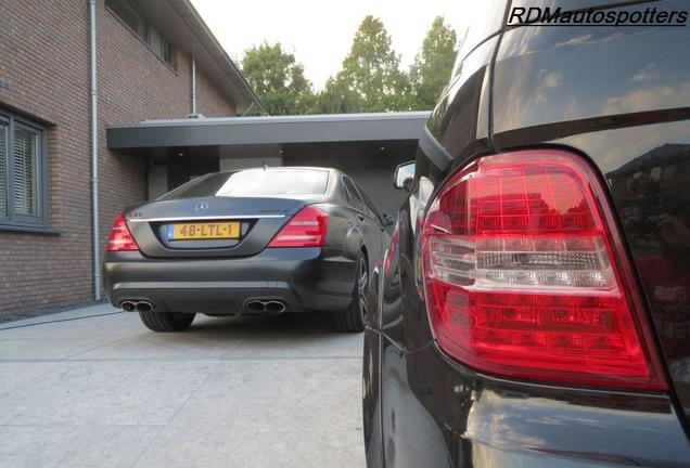 Mercedes-Benz S 65 AMG V221 2010