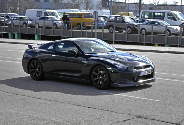 Nissan GT-R