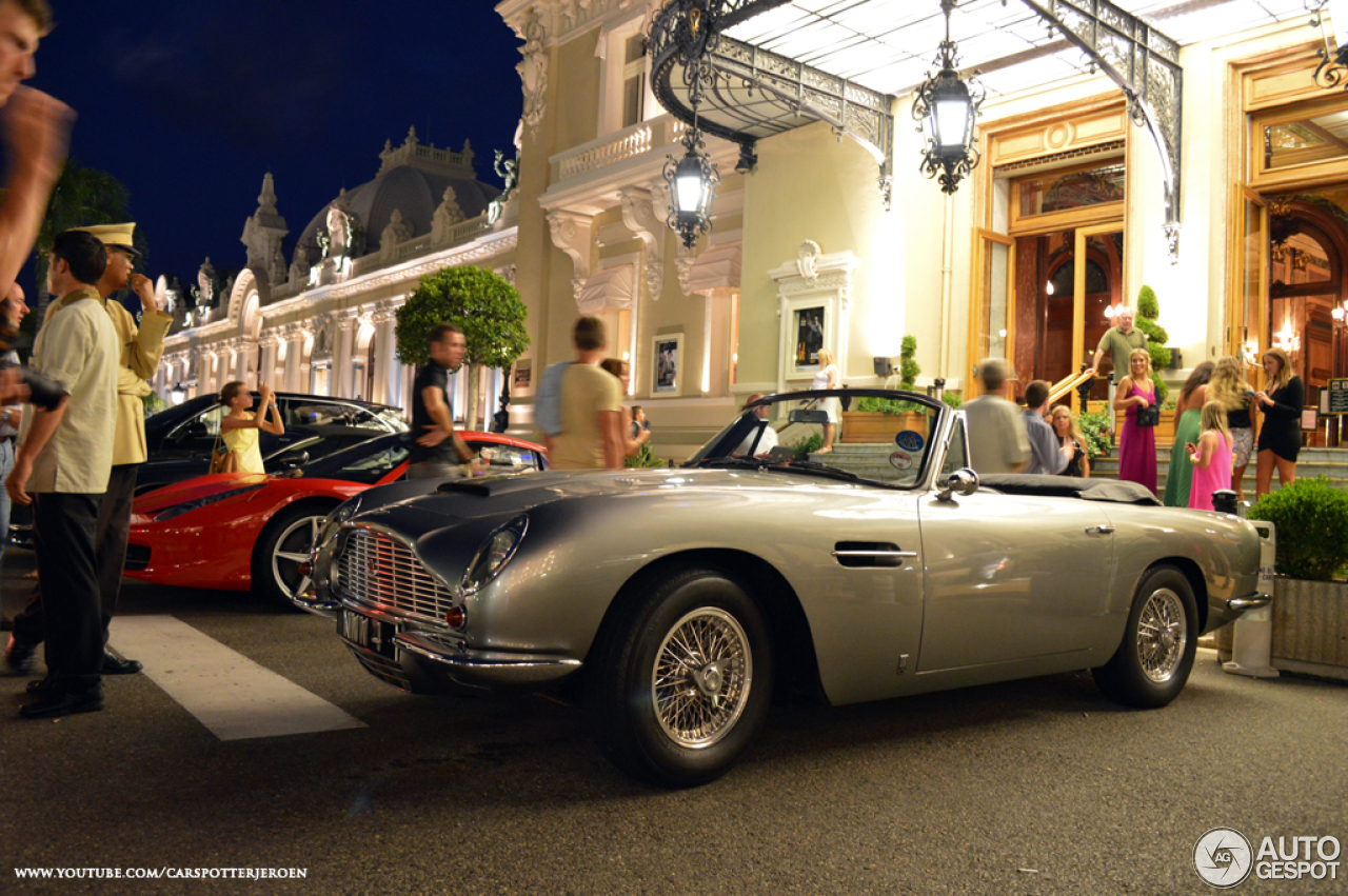 Aston Martin DB6 Volante