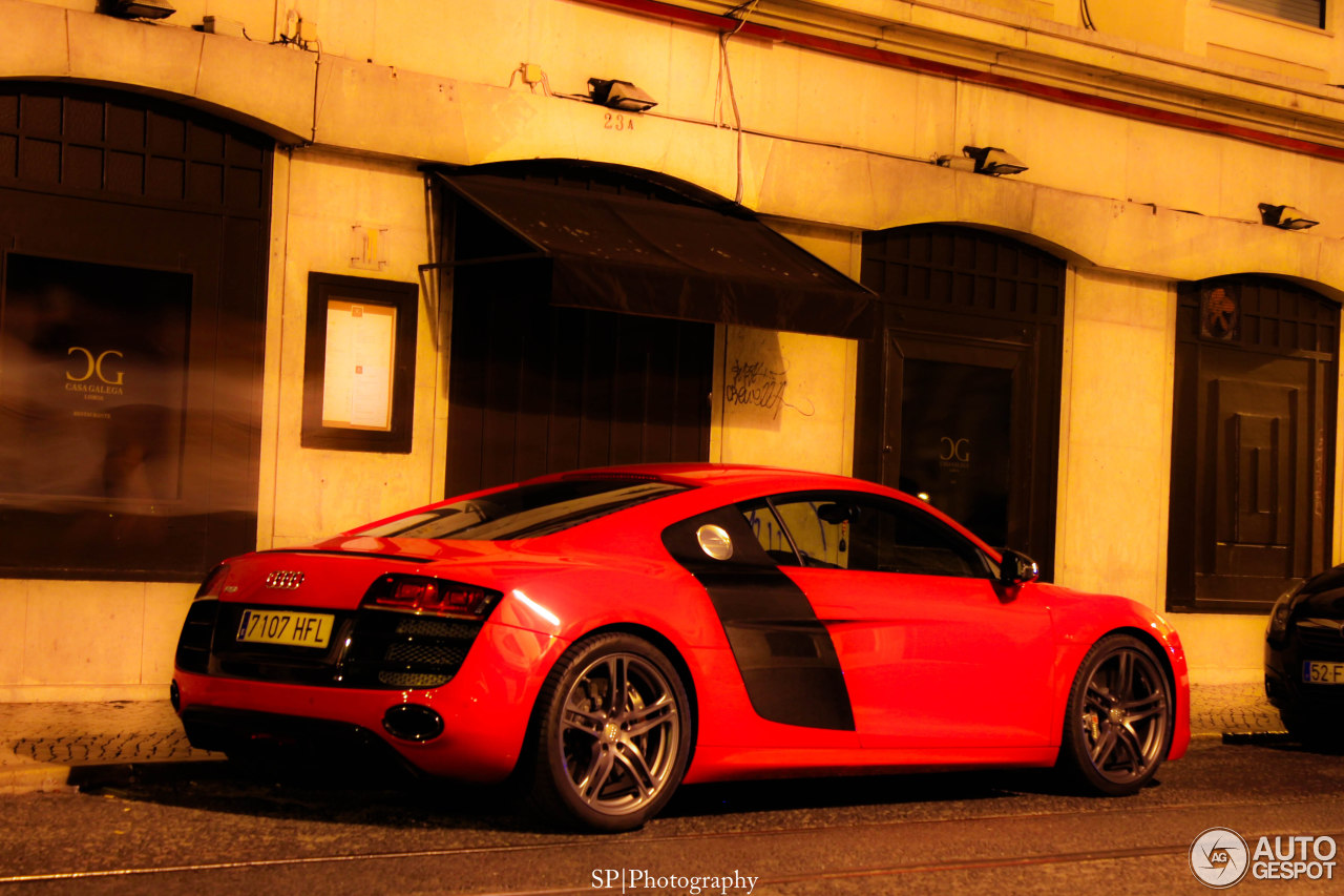 Audi R8 V10