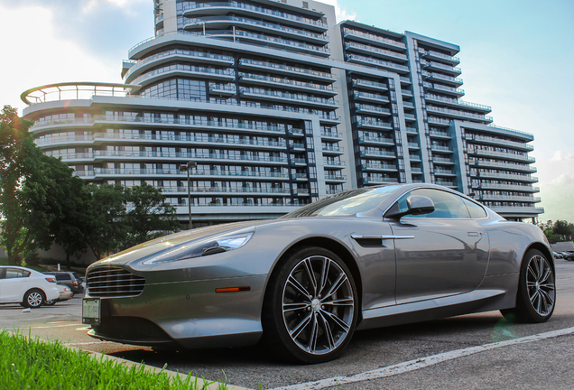 Aston Martin Virage 2011