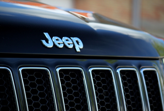 Jeep Grand Cherokee SRT-8 2012