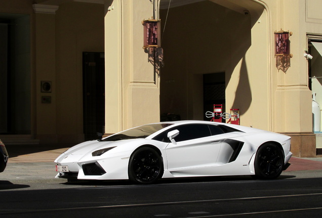 Lamborghini Aventador LP700-4