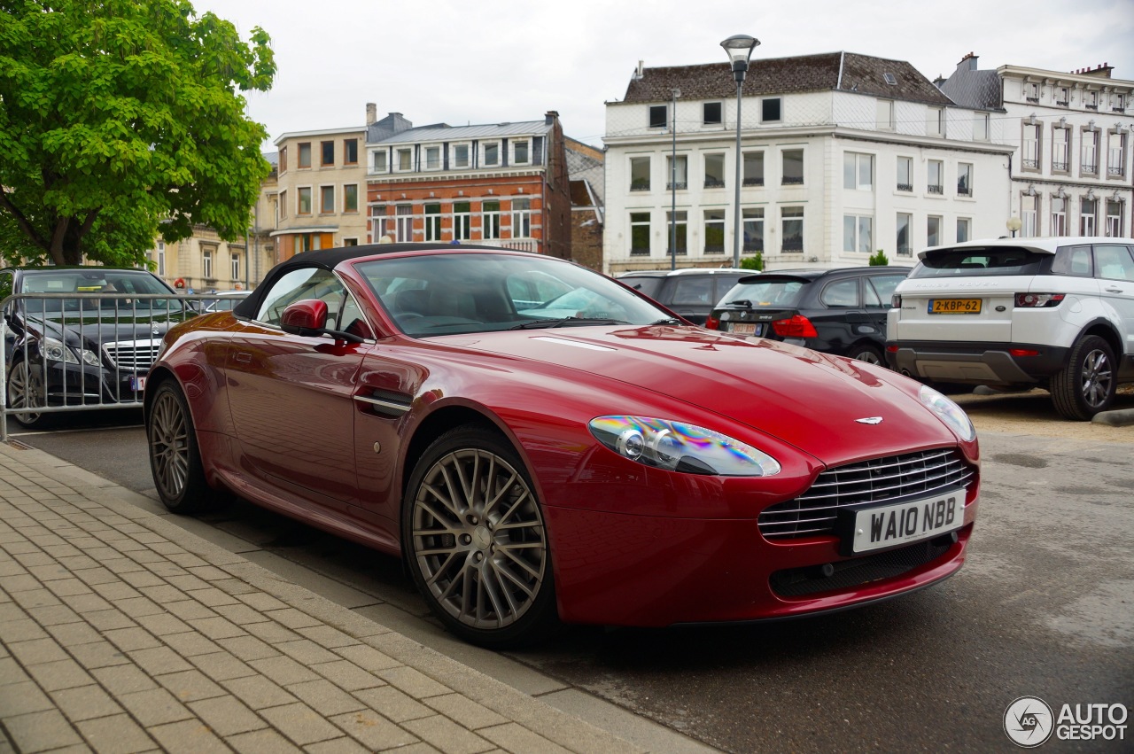 Aston Martin V8 Vantage Roadster