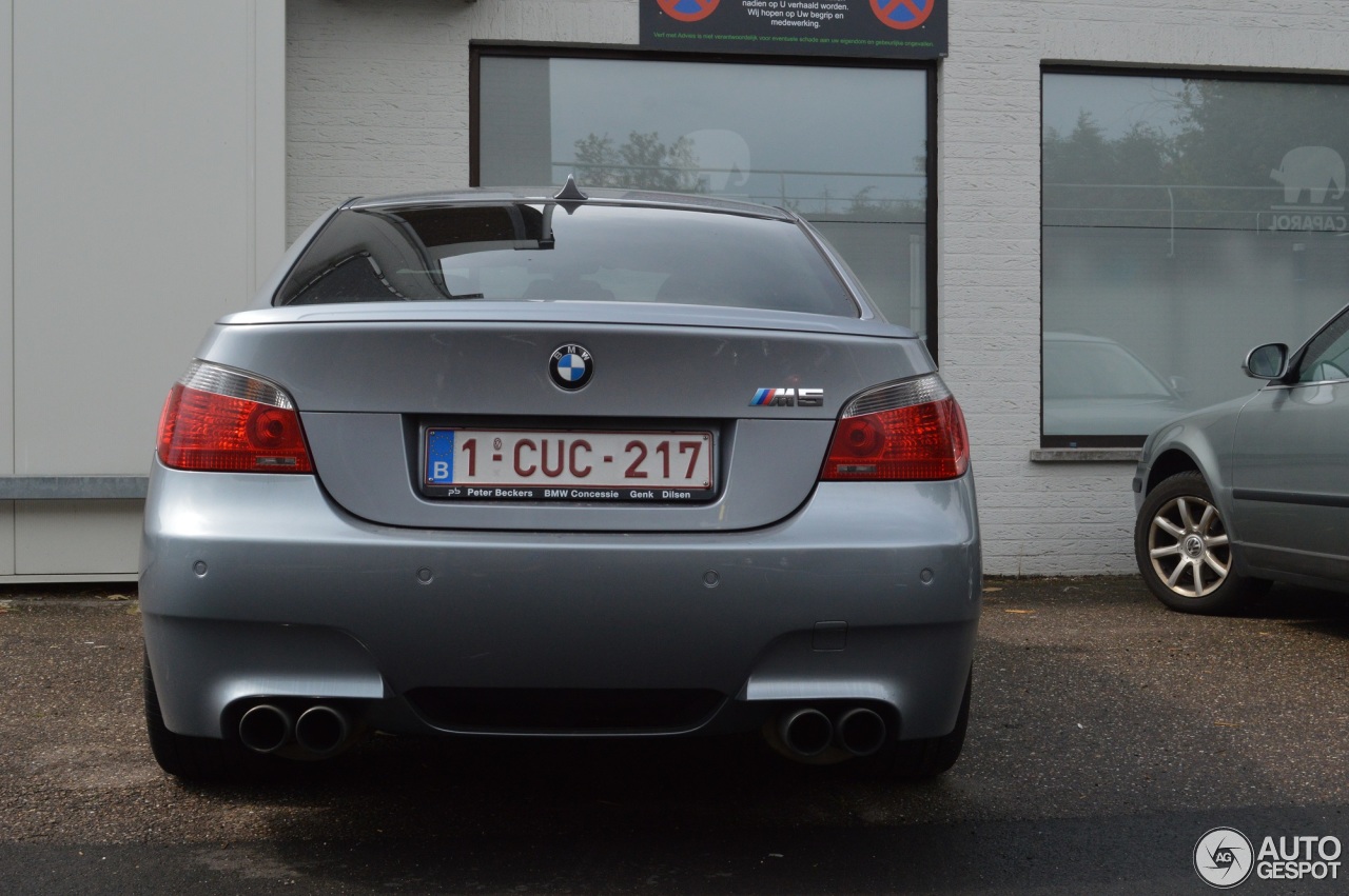 BMW M5 E60 2005