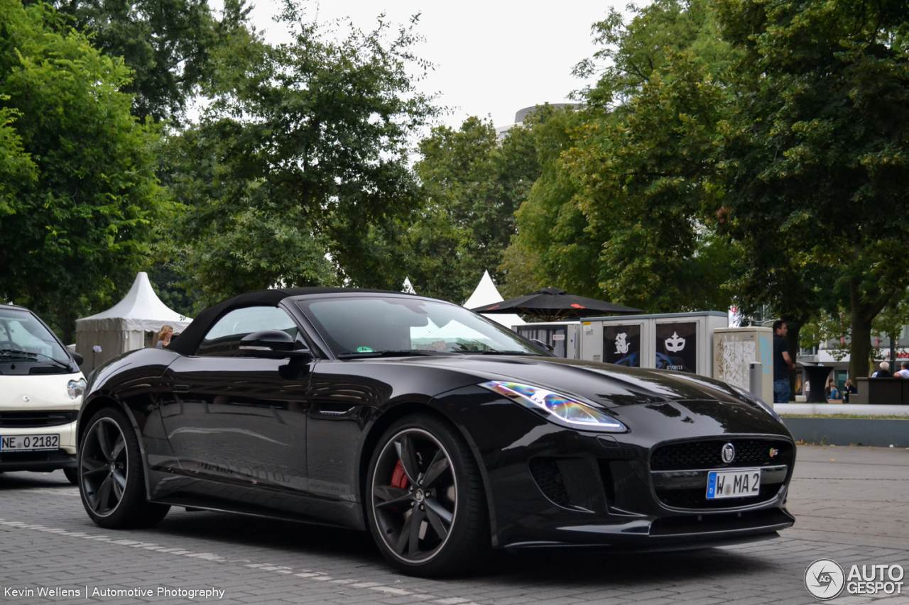 Jaguar F-TYPE S V8 Convertible