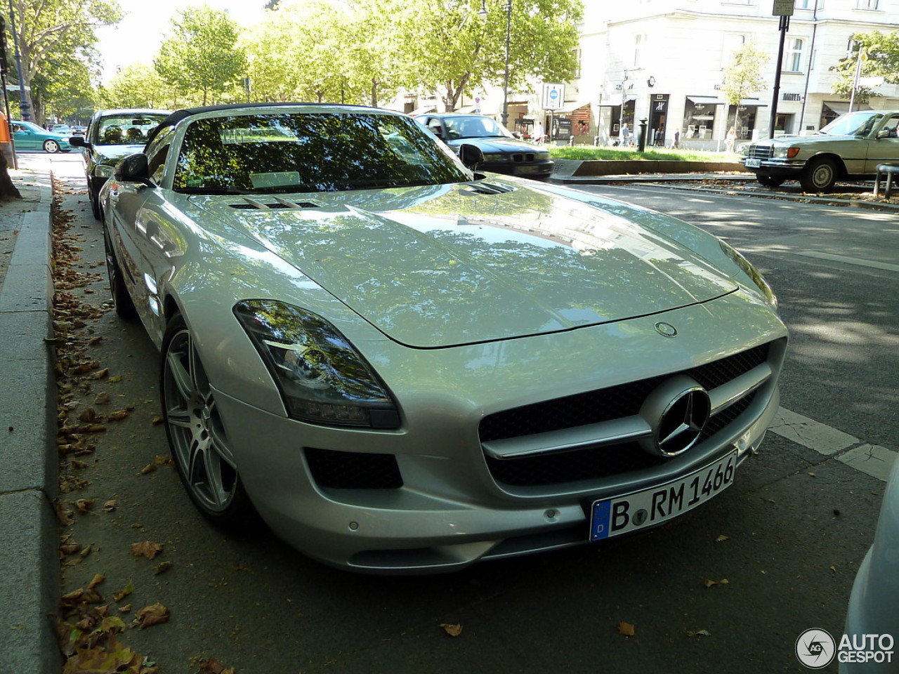 Mercedes-Benz SLS AMG Roadster