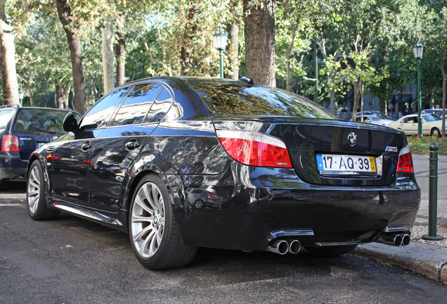 BMW M5 E60 2005