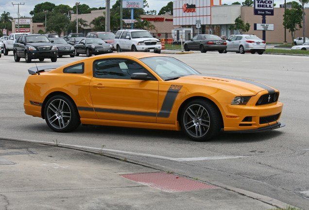 Ford Mustang Boss 302 Laguna Seca 2013