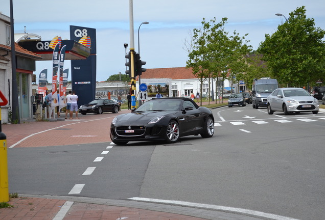 Jaguar F-TYPE S Convertible