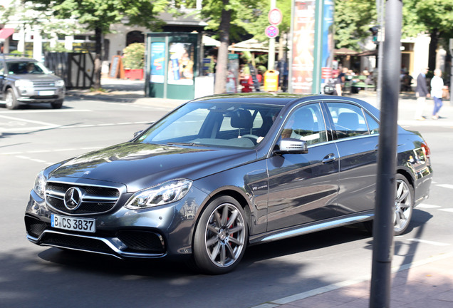 Mercedes-Benz E 63 AMG S W212