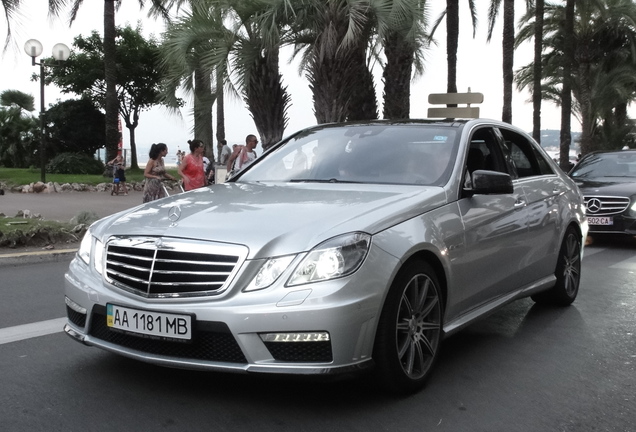 Mercedes-Benz E 63 AMG W212 V8 Biturbo