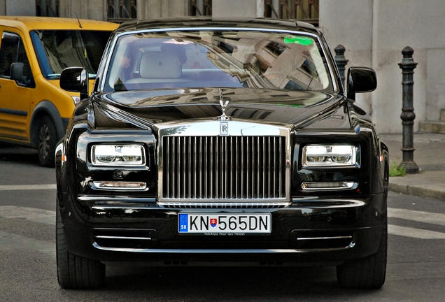 Rolls-Royce Phantom EWB Series II