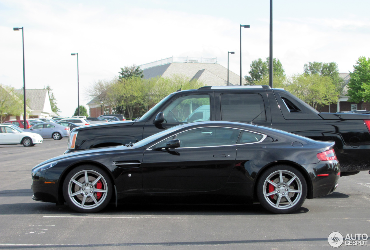 Aston Martin V8 Vantage