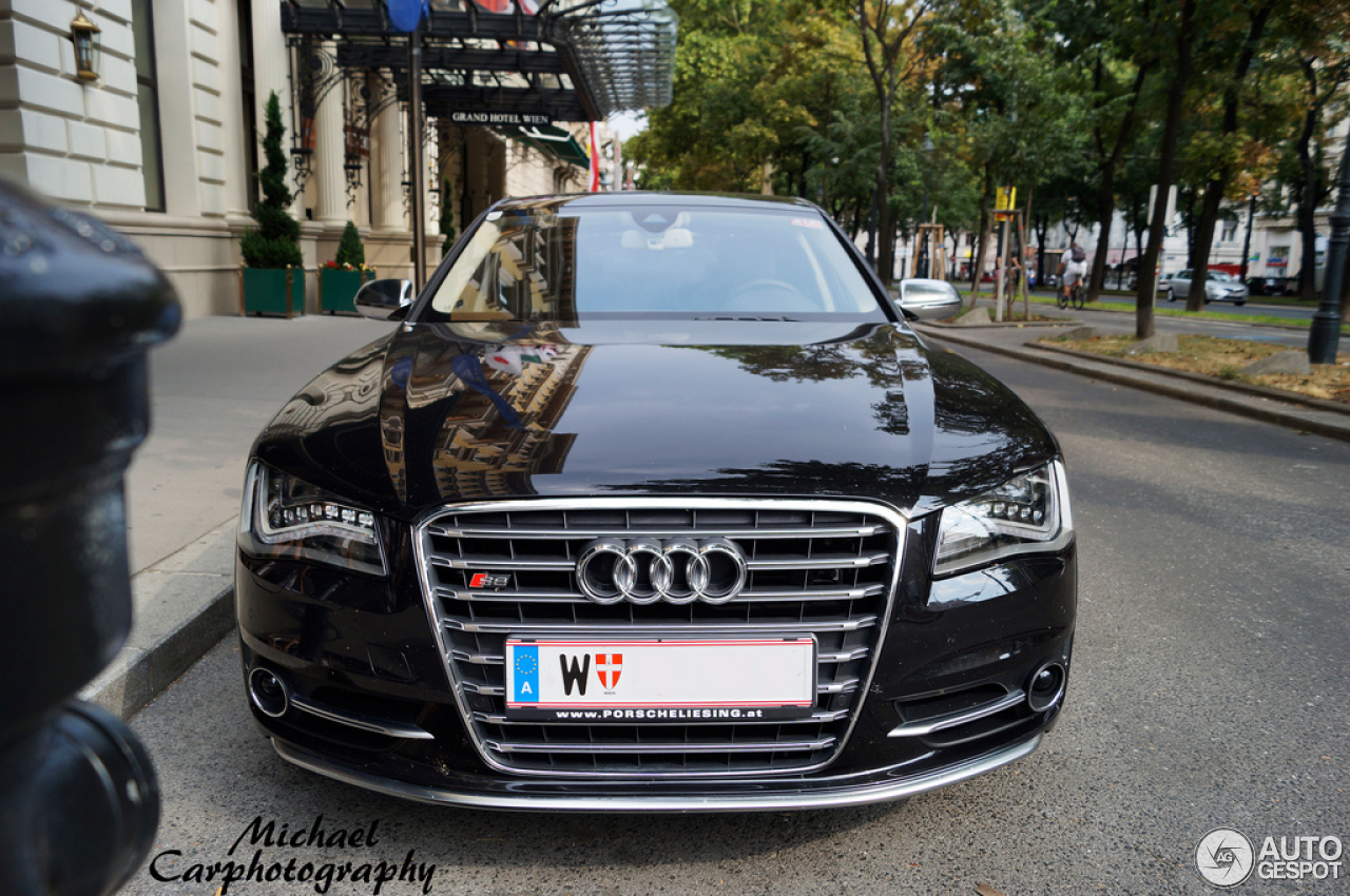 Audi S8 D4