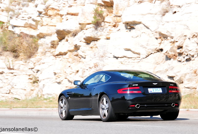 Aston Martin DB9