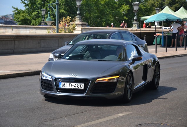 Audi R8 2013