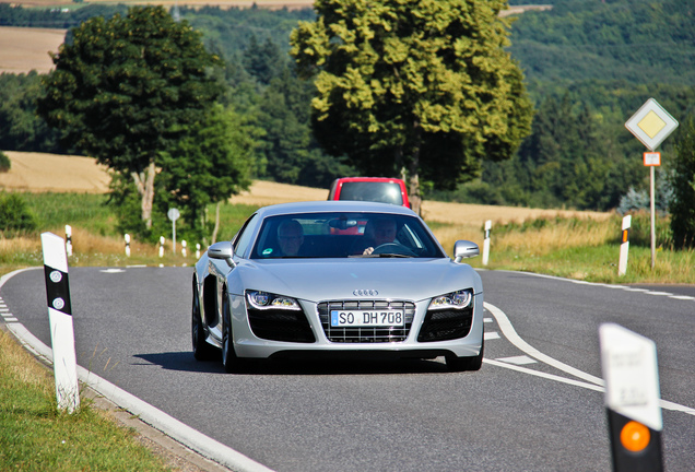 Audi R8 V10