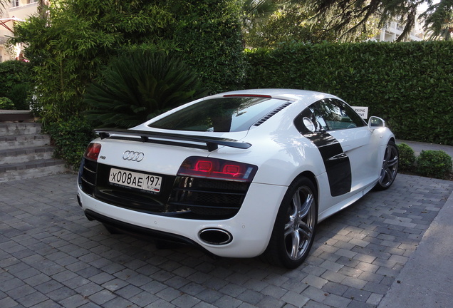 Audi R8 V10